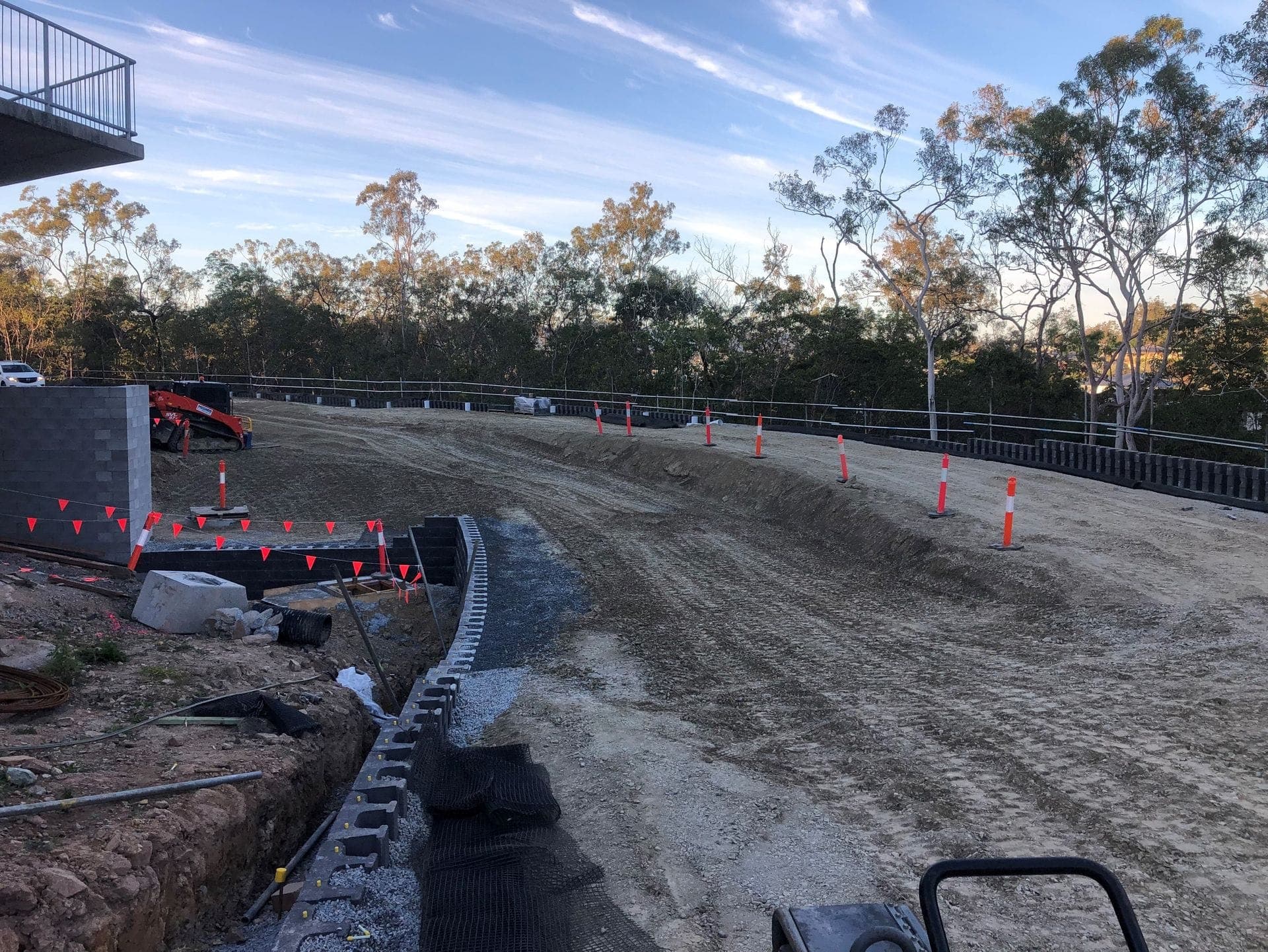 Holmview reinforced soil segmental block retaining wall