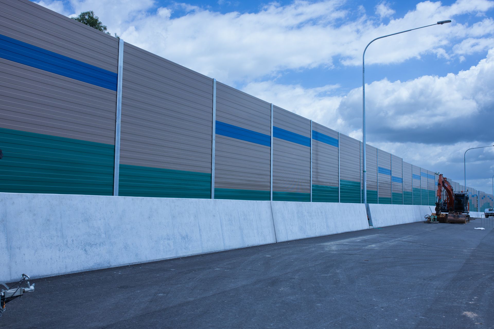 Coomera Connector coloured acoustic noise barrier panels